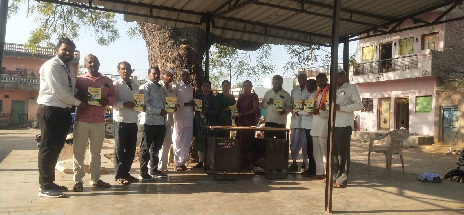 आरोग्य तपासणी व फॅमिली हेल्थ कार्ड शिबीर फोटो 82